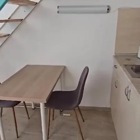 Seaview With Garden & Pool Appartamento